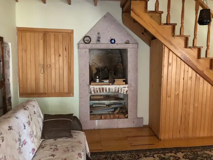 Айвалык: Tarihi Kucuk Tas Konak