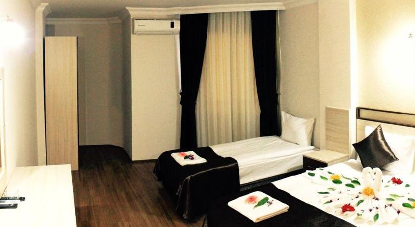 Денизяка: Sarp Hotel