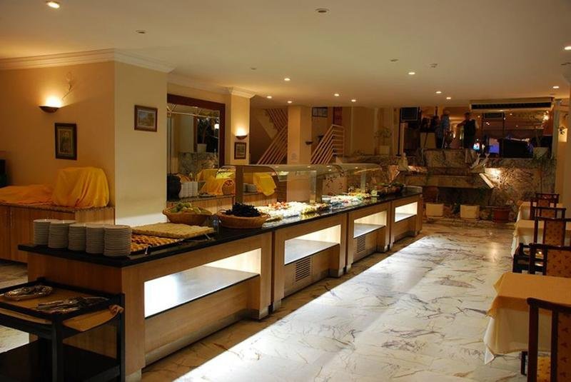 Дидим: Tuntas Beach Hotel Altinkum