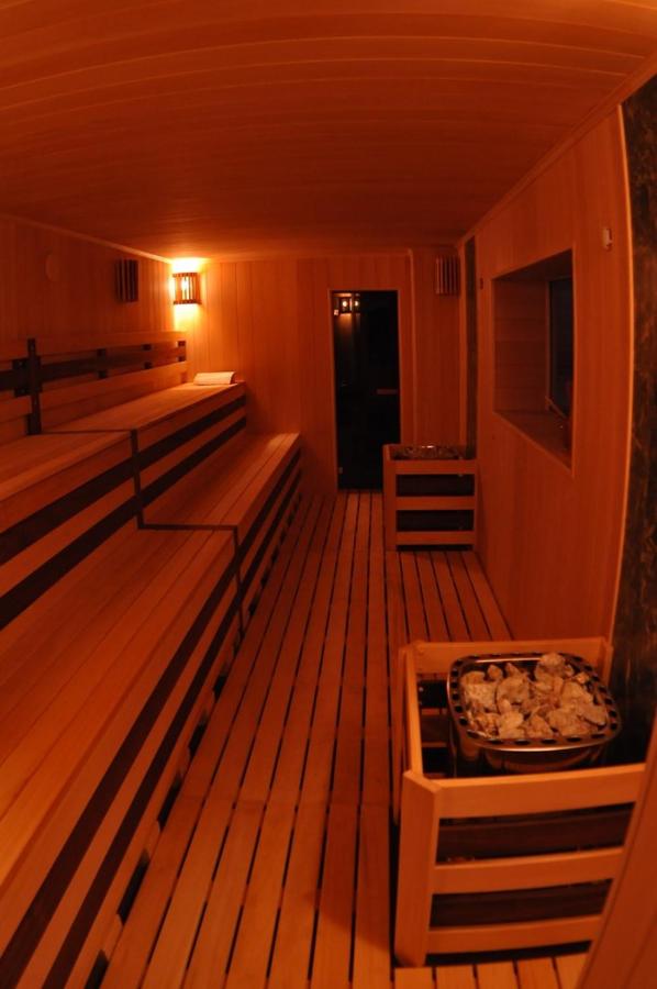Нахабино: Avshar Hotel Resort