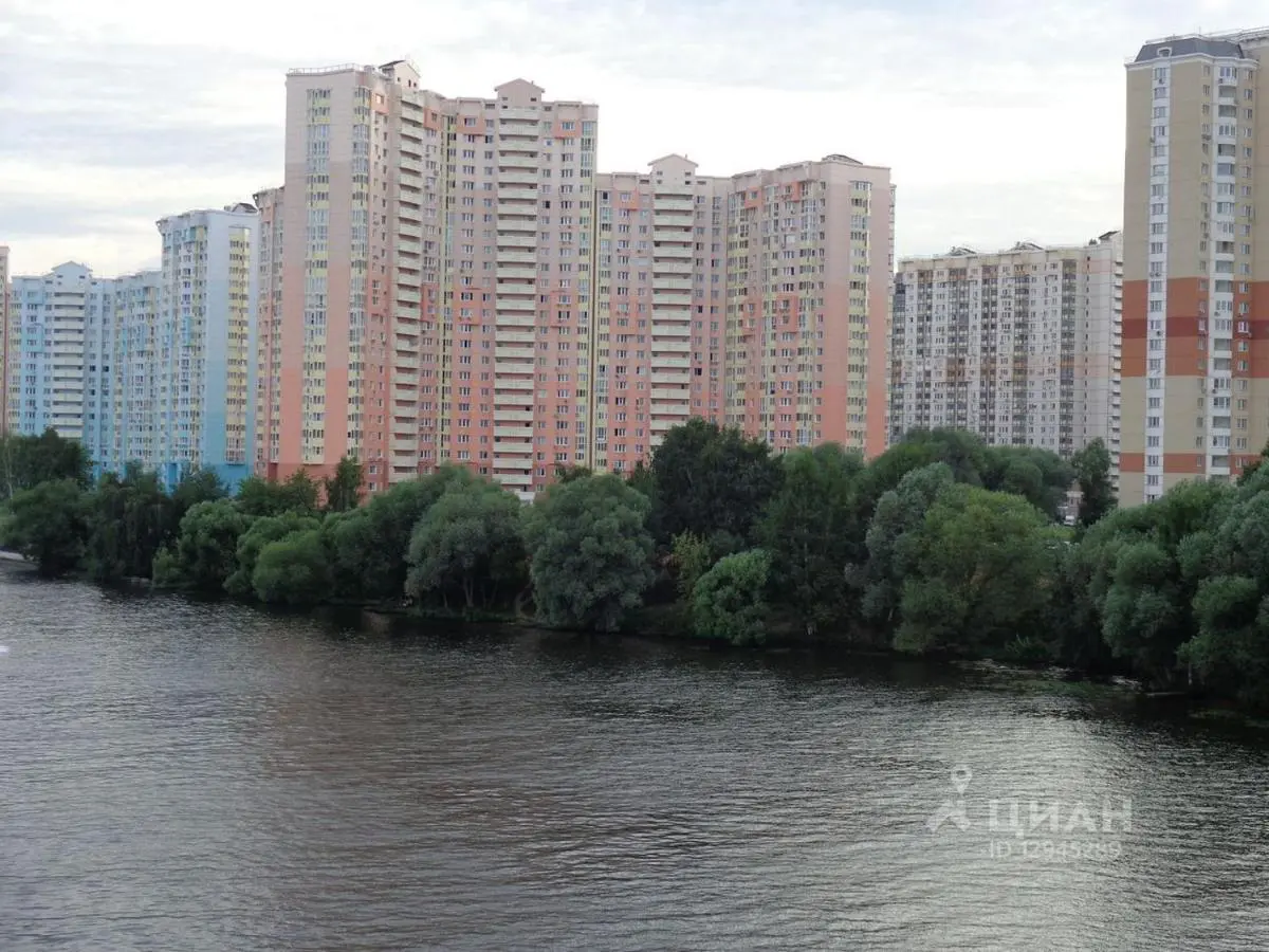 Красногорск: Эрзи Клуб Отель