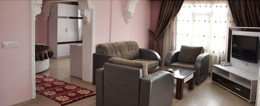 Тосия: Dogramaci Hotel