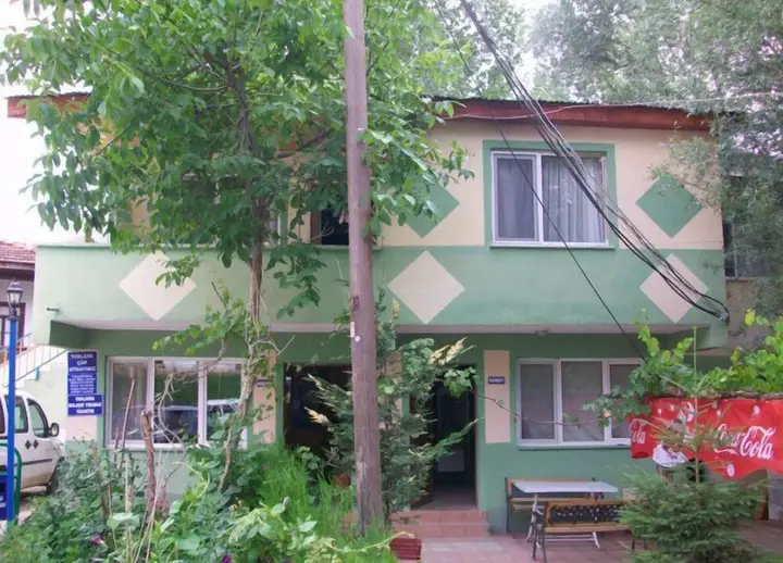 Кесенозу Кою: Pavlu Termal Otel