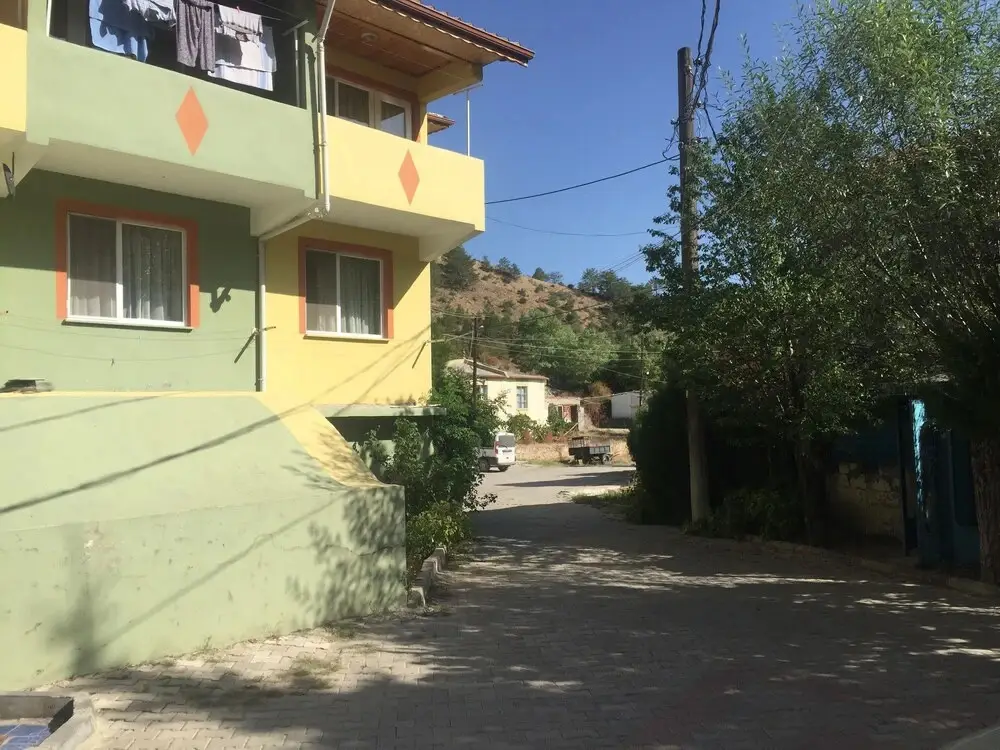 Кесенозу Кою: Pavlu Termal Otel