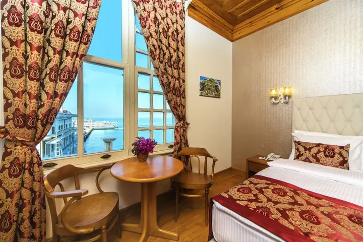 Бююкада: Mom Hotel