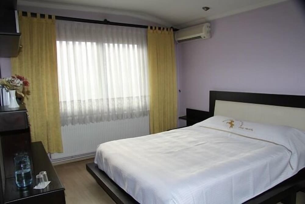 Стамбул: Hotel Rougenoire