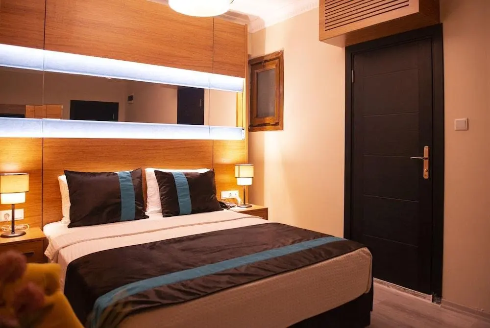 Стамбул: Отель Karamans Sirkeci Suites Hotel