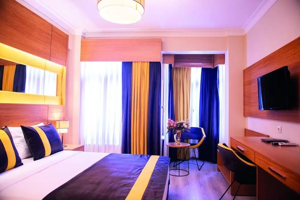 Отель Karamans Sirkeci Suites Hotel — фото 1