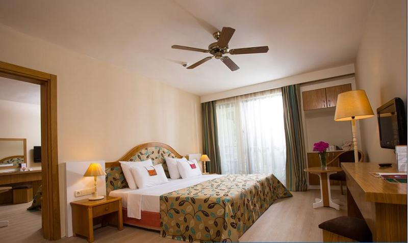 Манавгат: Hotel Defne Star