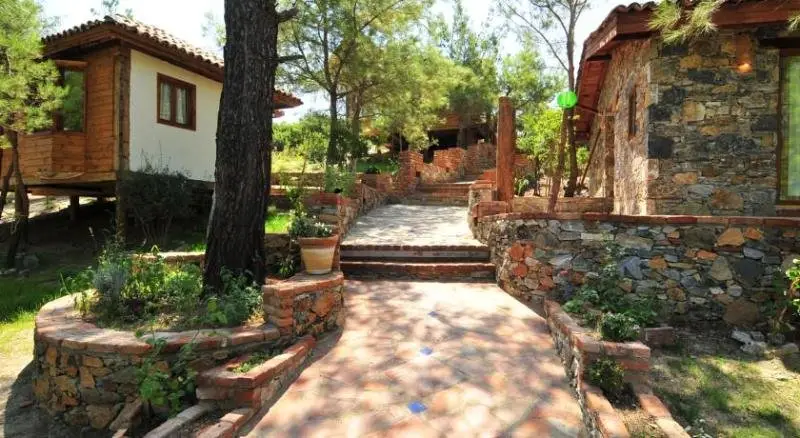 Шириндже: Kayserkaya Bungalows