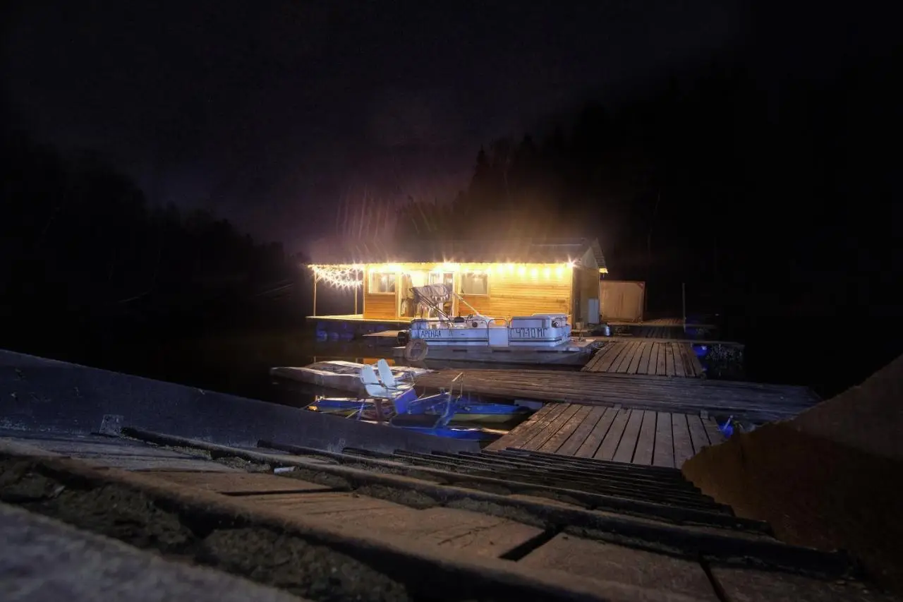 Трусово: Usadba Rybatskoye (Dom Rybaka) (Estate Fishing (House of the fisherman)