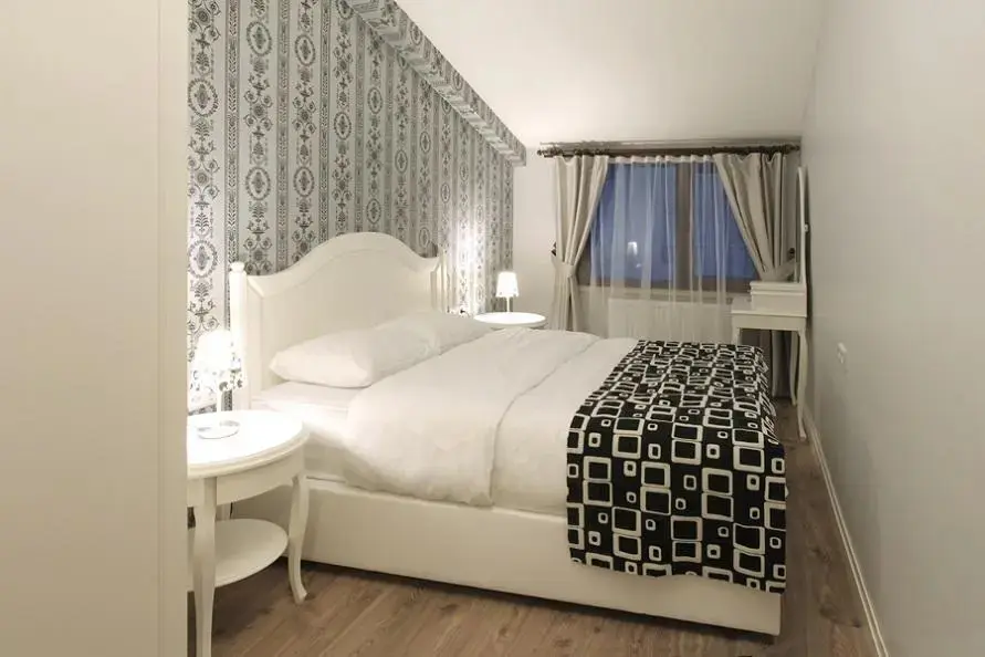 Стамбул: Lush Houses Mis Street