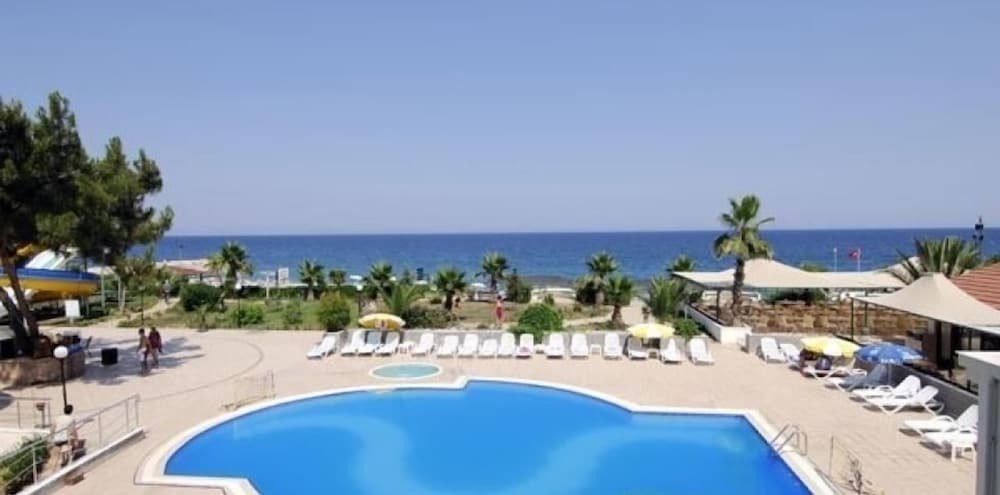 Бельдиби: Club Marakesh Beach Hotel