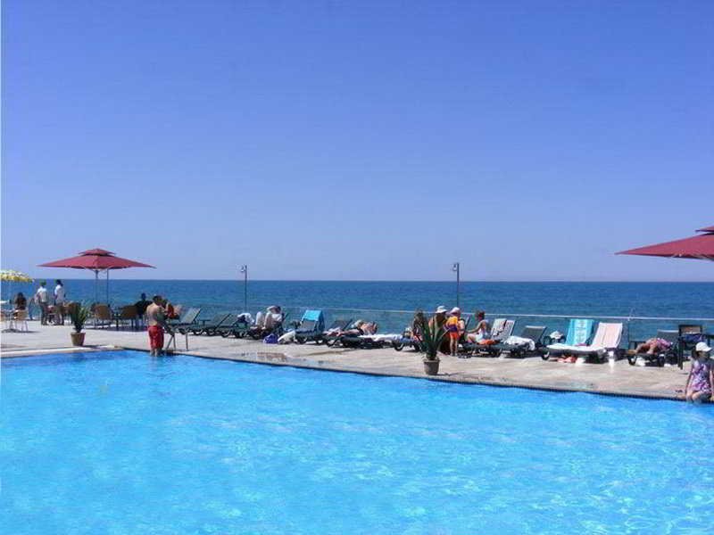 Эдремит: Merit Şahmaran Otel