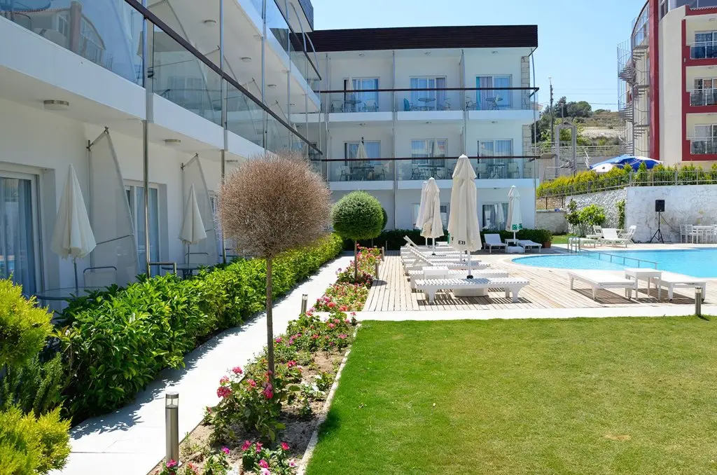 Чешме: Hotel Yeni