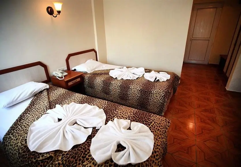 Бодрум: Hotel Parilti