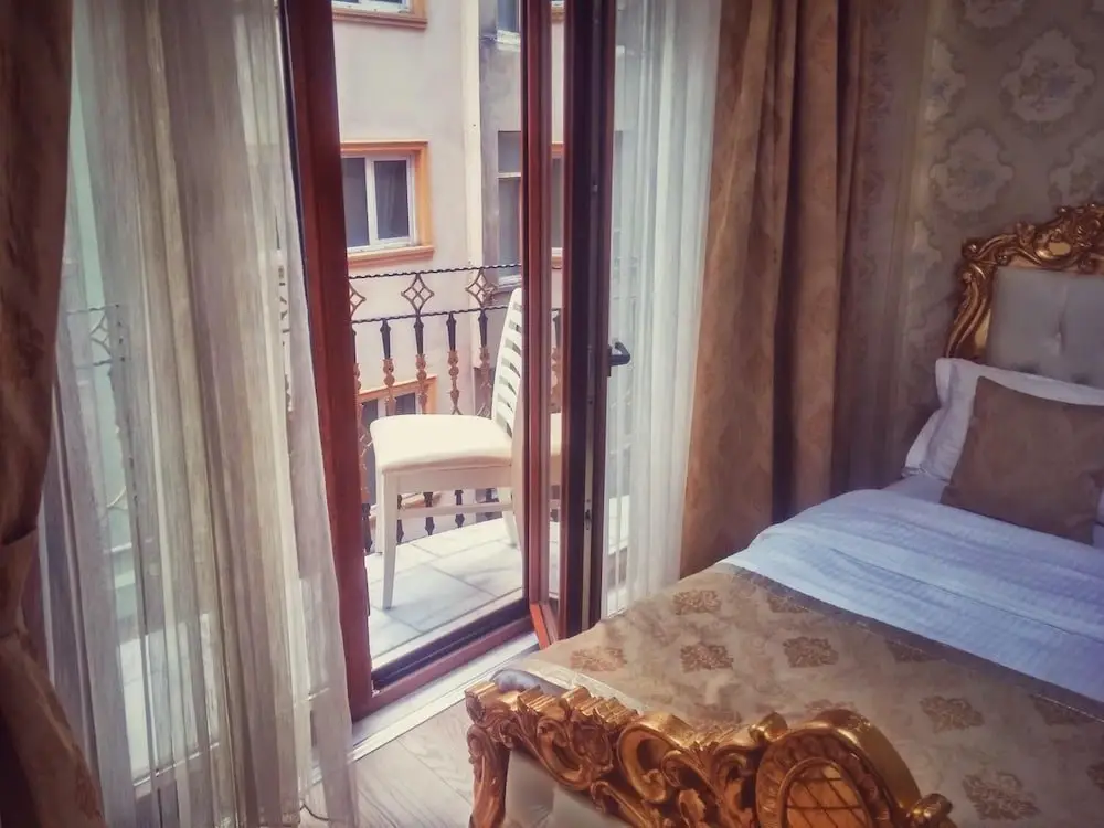 Best Town Palace Hotel — фото 1