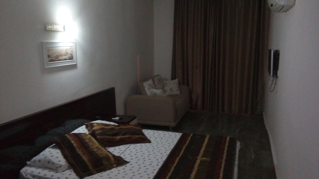 Анталья: Lara Camlik Pansiyon Mini-Hotel