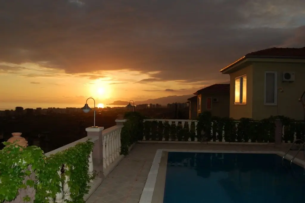 Аланья: GoldCity SM With Private Pool Villa