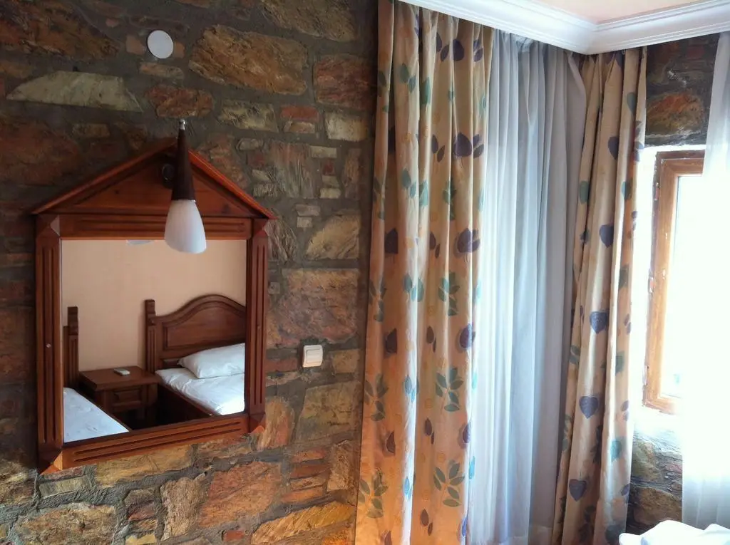 Тургутрейс: Asterina Hotel