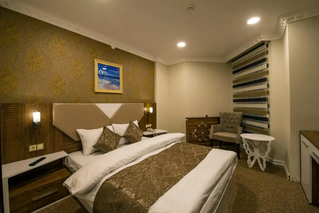 Карс: Kars-i Sirin Hotel