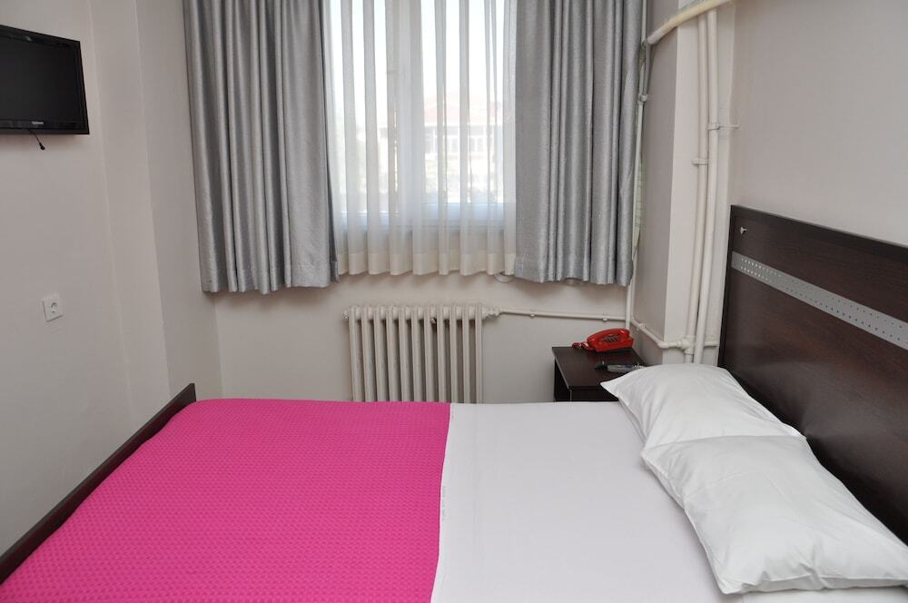 Стамбул: Otel Öz Yavuz