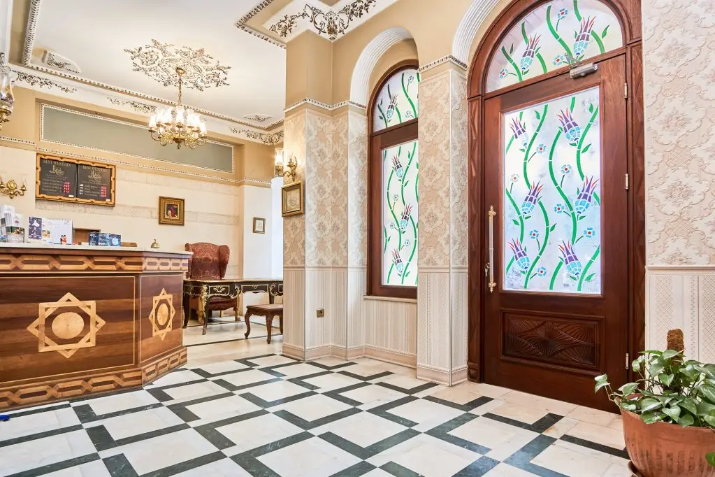 Стамбул: Отель Amber Hotel Istanbul