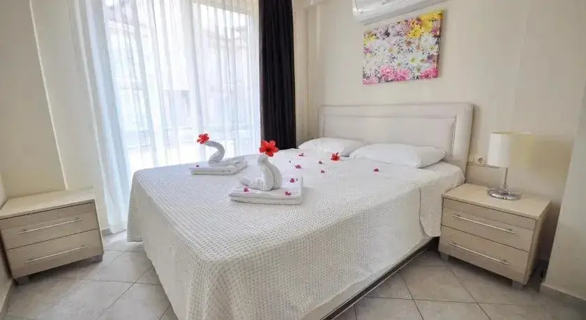 Фетхие: Sunset Beach Club By Aqua Lettings