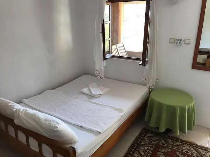 Демре: Sahil Pension