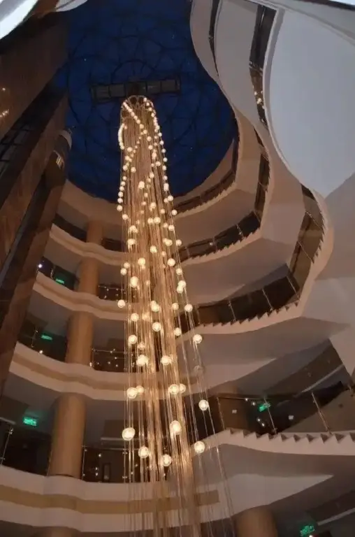 Османие: Royalton Hotel