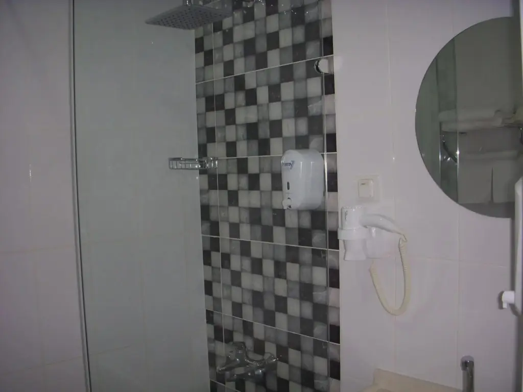 Мустафакемальпаша: Hande Hotel