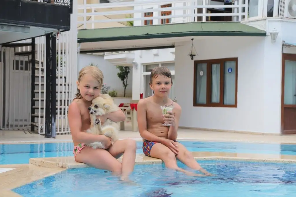 Кемер: Castello Hotel & Aparts