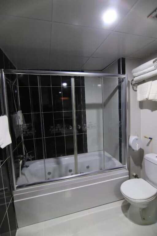 Ван: Sardur Hotel