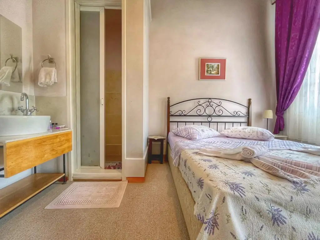 Айвалык: Eolya Guest House