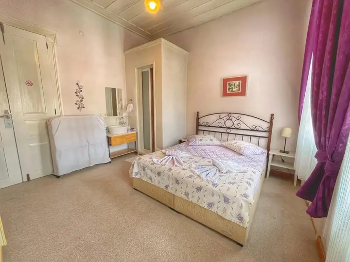 Айвалык: Eolya Guest House