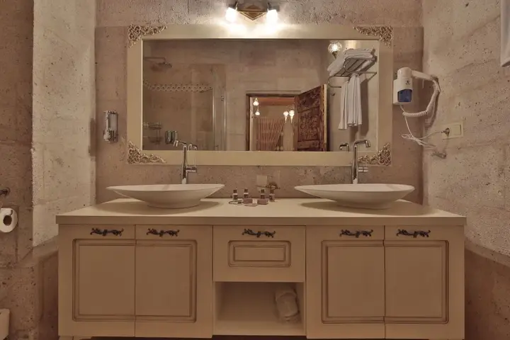 Учисар: Elit Cave Suites