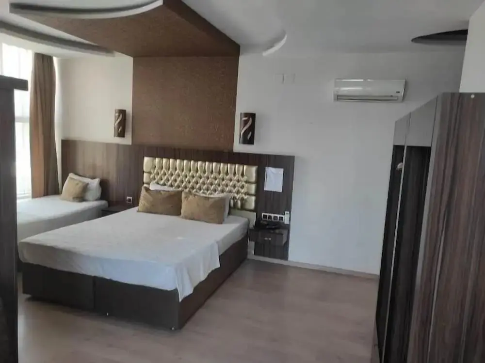 Мерсин: Lüks Hotel