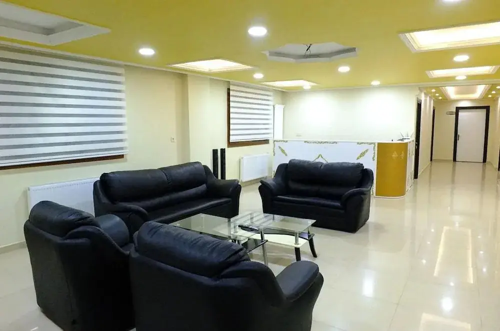 Бахсе: Bahçe Park Otel