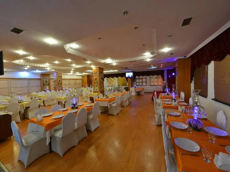 Бююкчекмедже: Sevcan Hotel