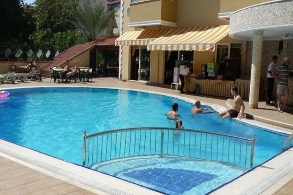 Аланья: Kleopatra Aydin Otel