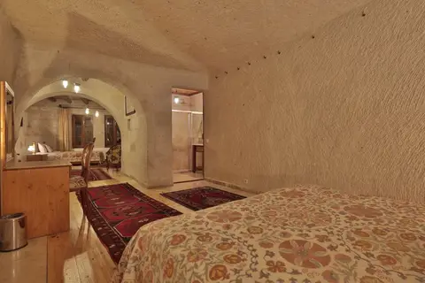 Amber Cave Suites — фото 1