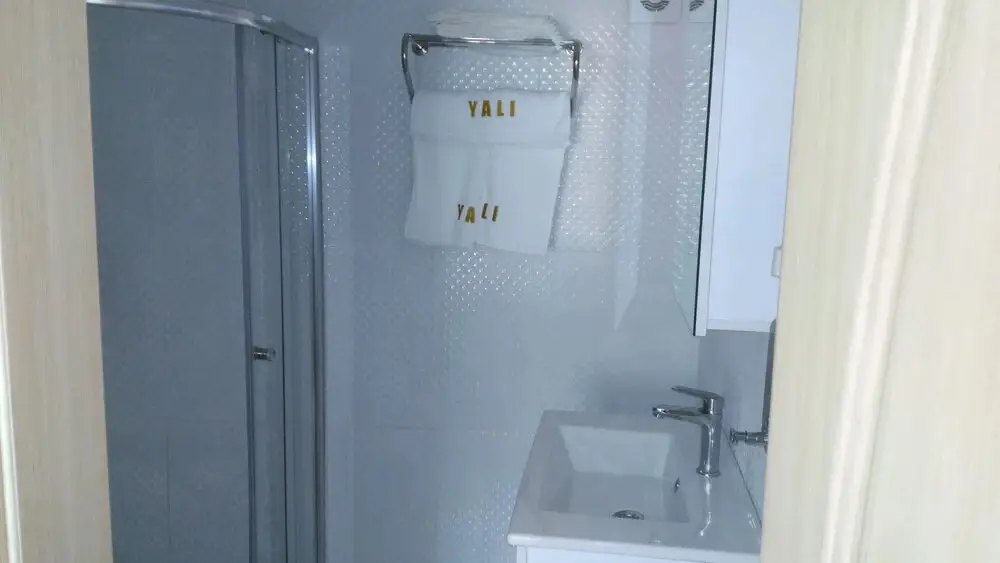 Чешмели: Yali Otel