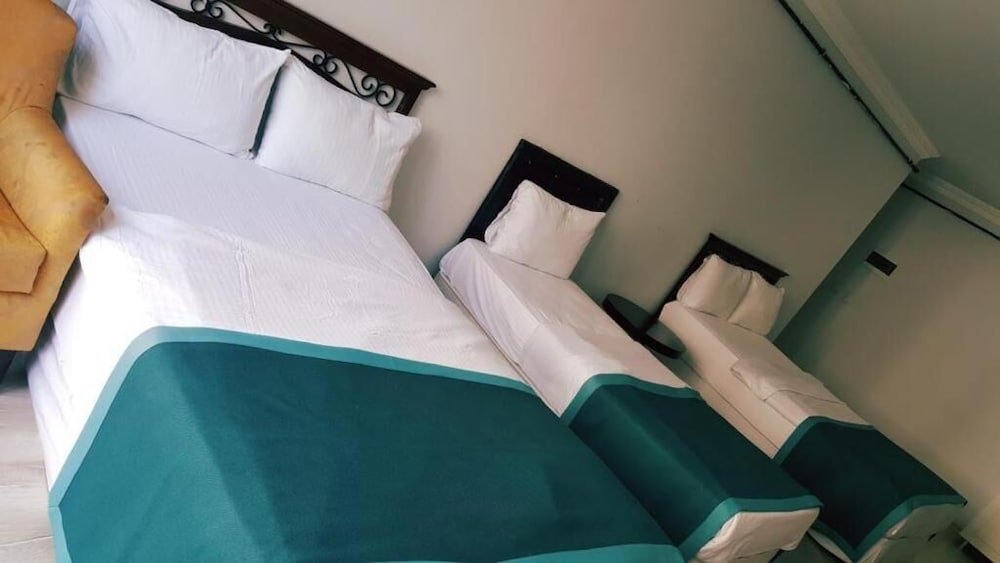 Ван: Era Gold Hotel