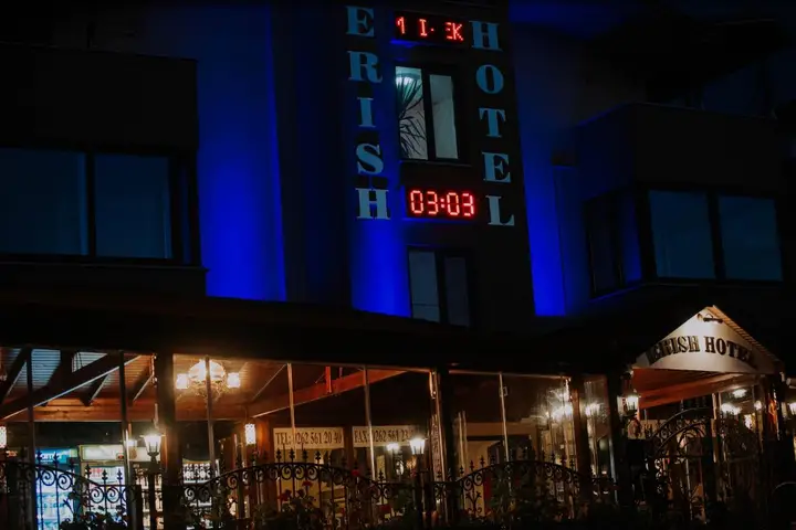 carousel image 3