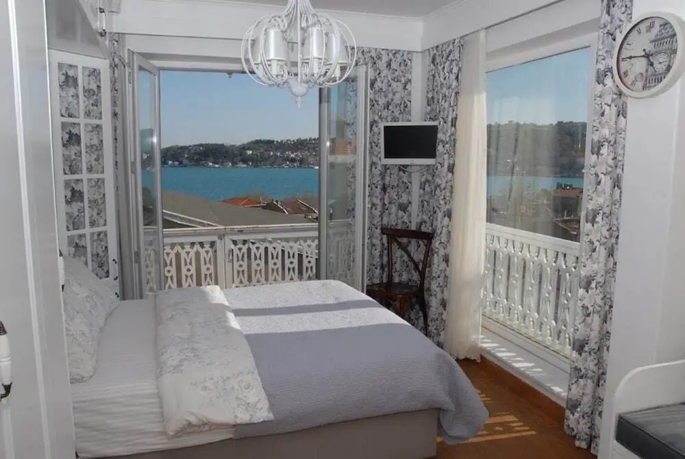 Стамбул: Dzg House