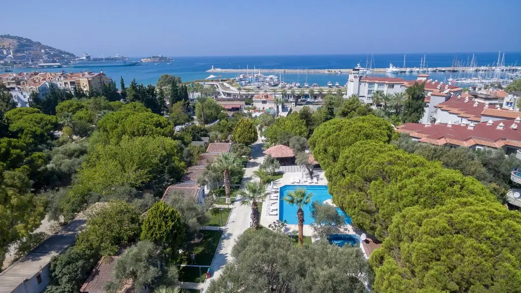 Risus Garden Marina Hotel — фото 1