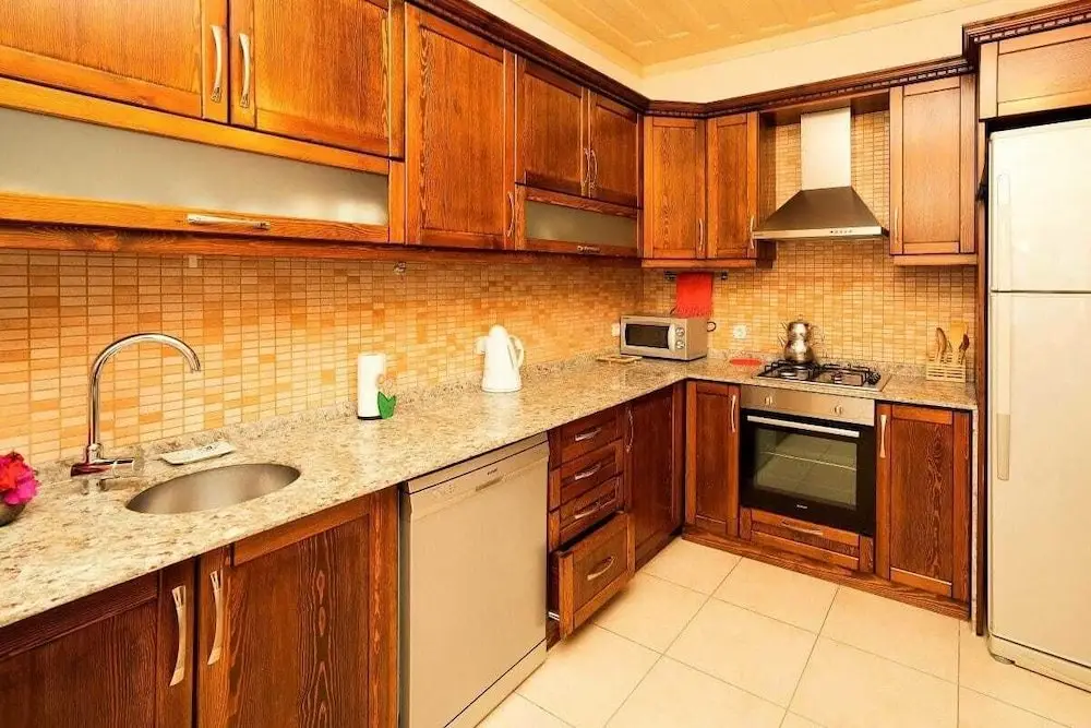 Каш: Tan Apartment