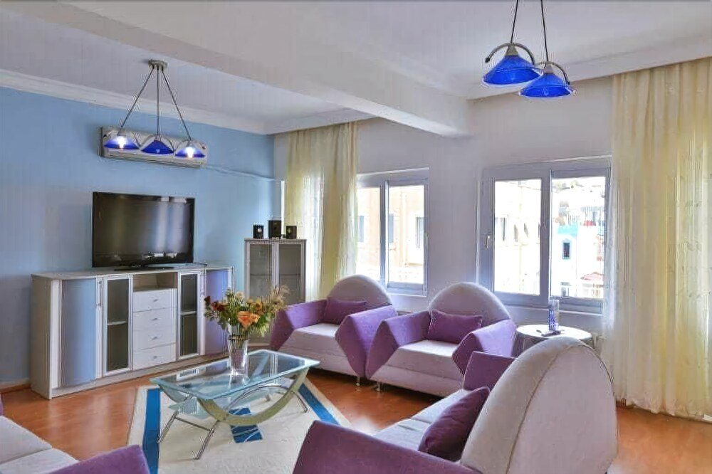 Каш: Tanem Apartment