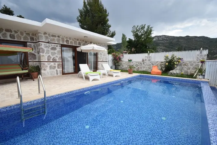 Исламлар: Villa Otantik