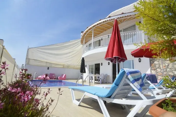 Исламлар: Villa Beyaz